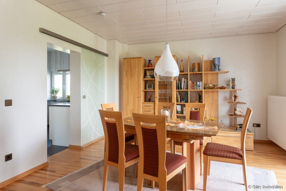 Esszimmer mit angrenzender K�che Einfamilienhaus V�lklingen / Ludweiler