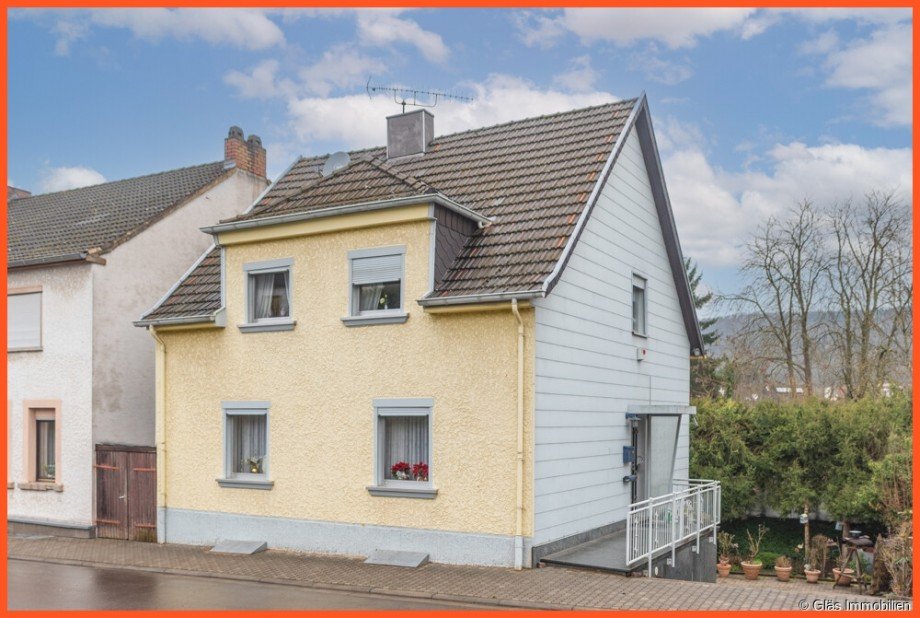 Freistehendes Einfamilienhaus Einfamilienhaus V�lklingen