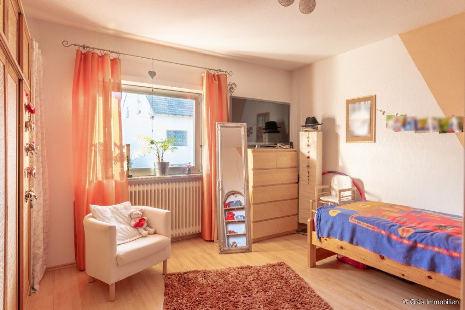 Kinderzimmer 1. OG Zweifamilienhaus V�lklingen