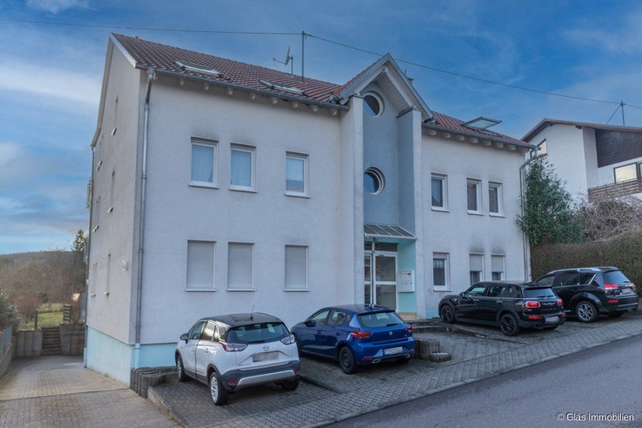 Zufahrt in den Hof Etagenwohnung Saarbr�cken