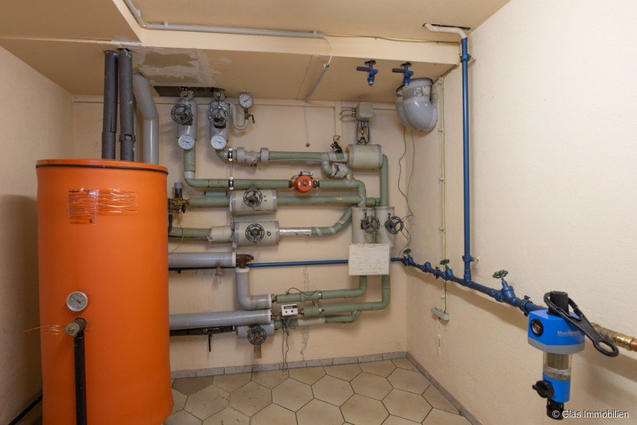 Fernw�rme mit Warmwasser Reihenendhaus V�lklingen