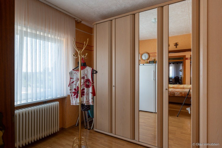 Ankleidezimmer Zweifamilienhaus Riegelsberg