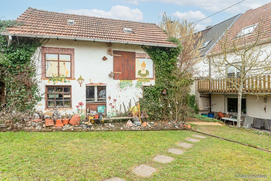 Stallung Zweifamilienhaus Schwalbach