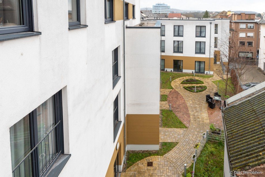 Innenhof der Seniorenresidenz Etagenwohnung V�lklingen