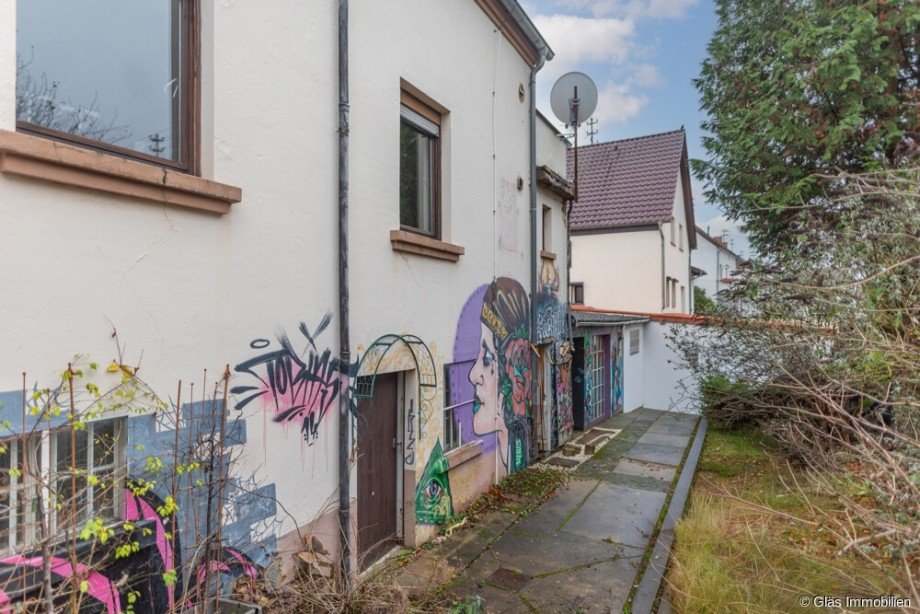 R�ckansicht mit Gartern Doppelhaush�lfte Wadgassen