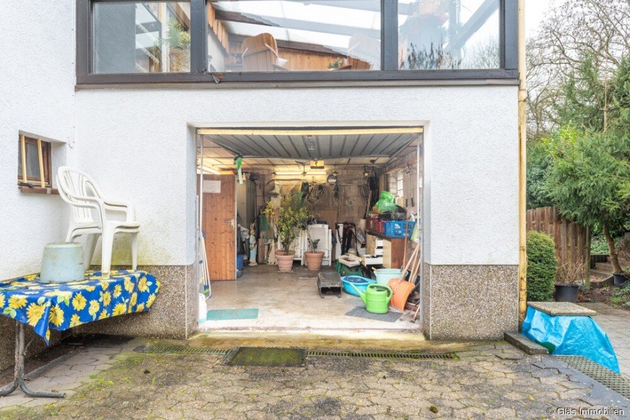 Blick in die Garage Einfamilienhaus V�lklingen
