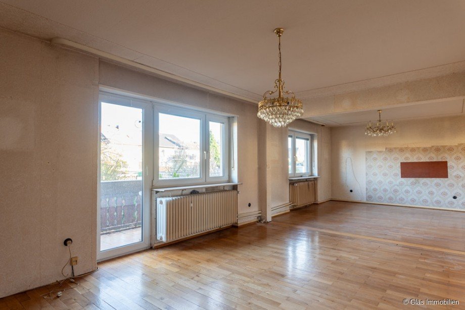 mit Ausgang zum Balkon Zweifamilienhaus V�lklingen