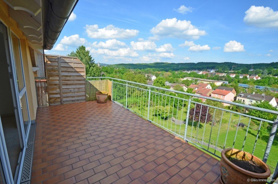 Gro�er Dachbalkon Maisonettewohnung V�lklingen