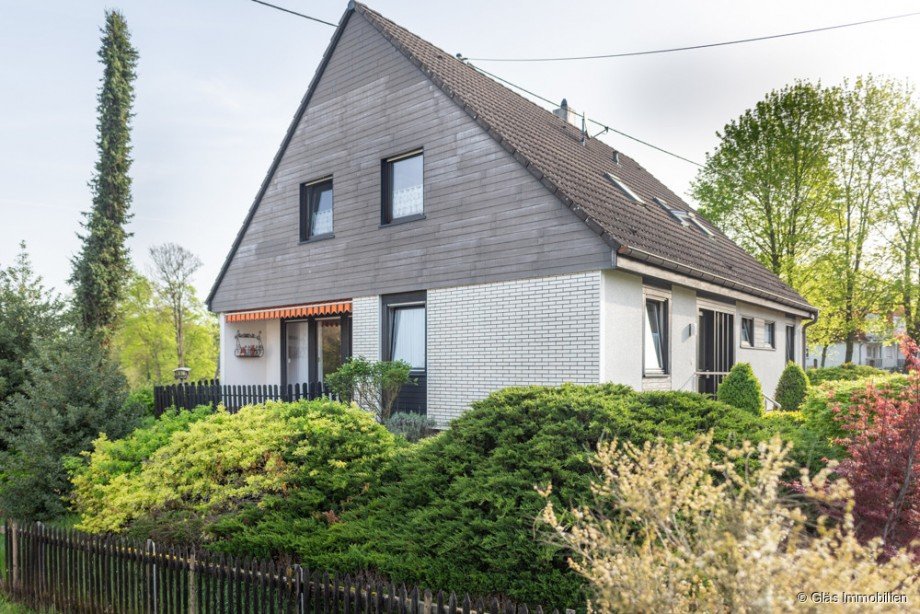 Seitenansicht Zweifamilienhaus Wallerfangen