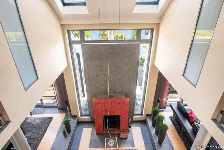 Blick von der Galerie in den Wohnbereich Einfamilienhaus �berherrn