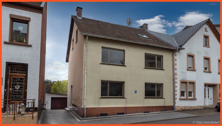 Zwei- bis Dreifamilienhaus Gro�rosseln Zweifamilienhaus Solides 3 Familienhaus inklusive Garten und Garage - mit Renovierungsbedarf in Gro�rosseln