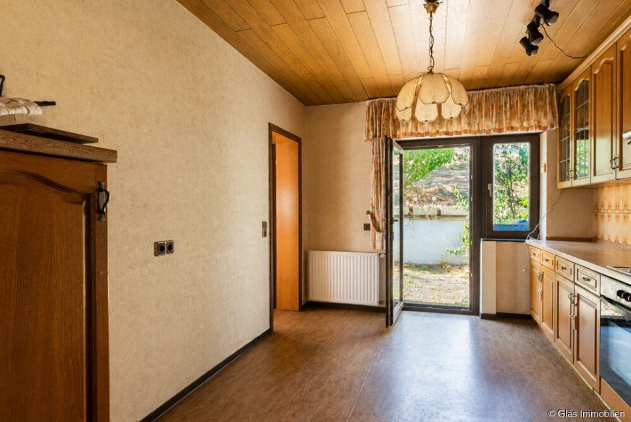 K�che mit Zugang zur Terrasse Zweifamilienhaus Gro�rosseln / Karlsbrunn