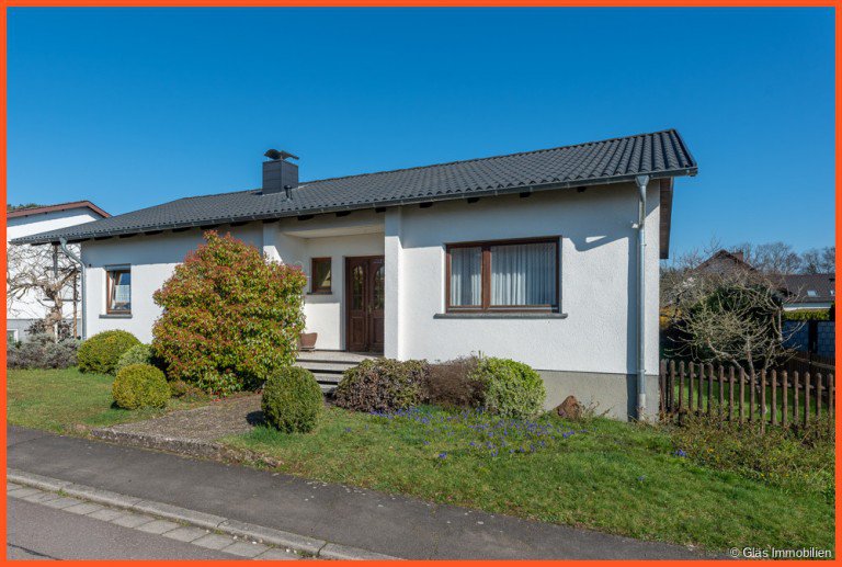 Freistehendes Einfamilienhaus Blieskastel Einfamilienhaus Wohnen auf einer Ebene - Freistehendes Einfamilienhaus in absolut ruhiger Wohnlage