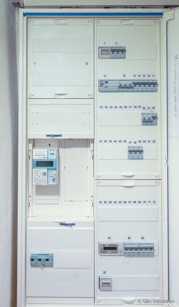 Moderne Elektroinstallation Zweifamilienhaus Gro�rosseln