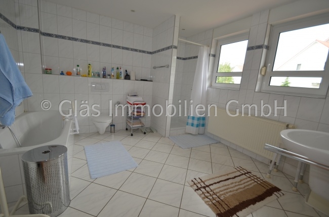 Modernes Badezimmer Einfamilienhaus V�lklingen