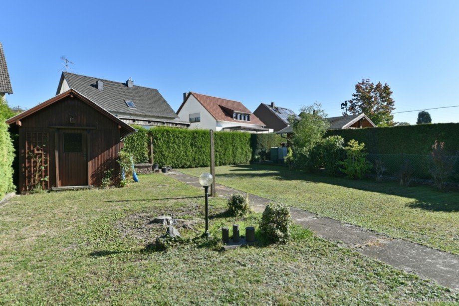 Garten mit Gartenhaus Einfamilienhaus V�lklingen