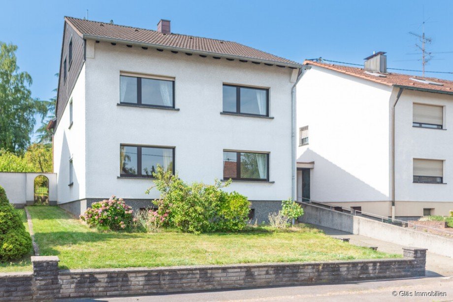 Seitenansicht Zweifamilienhaus Wadgassen