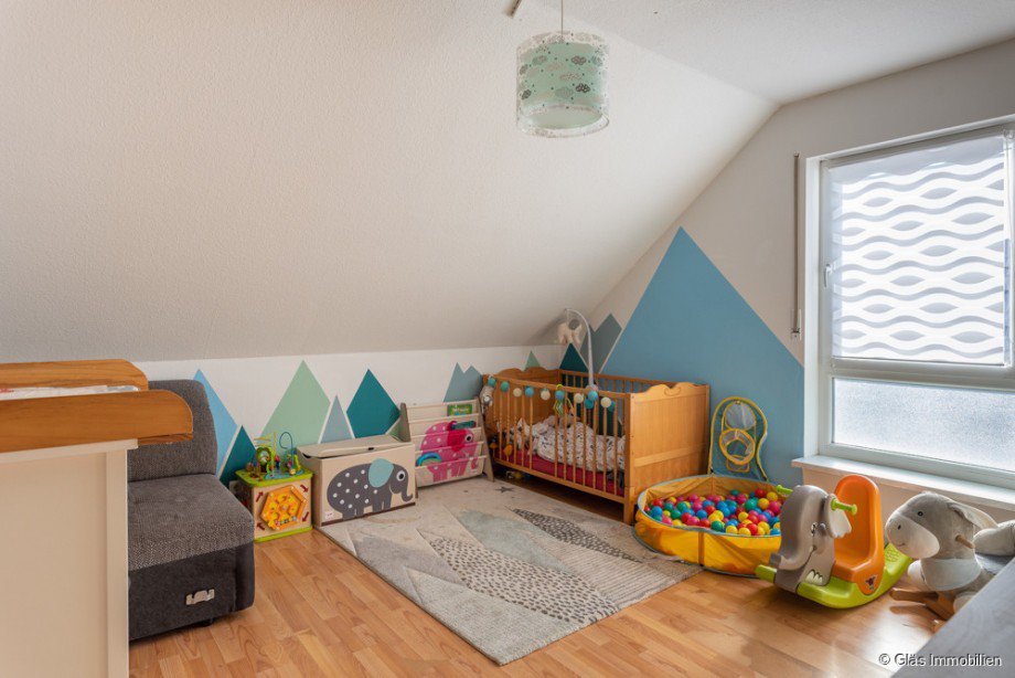 Kinderzimmer 1 Einfamilienhaus Neunkirchen-Wiebelskirchen
