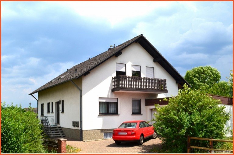 Freistehendes Ein- bis Zweifamilienhaus Rehlingen-Siersburg Zweifamilienhaus Freistehendes Ein- bis Zweifamilienhaus mit Doppelgarage und viel Platz zum Toben!