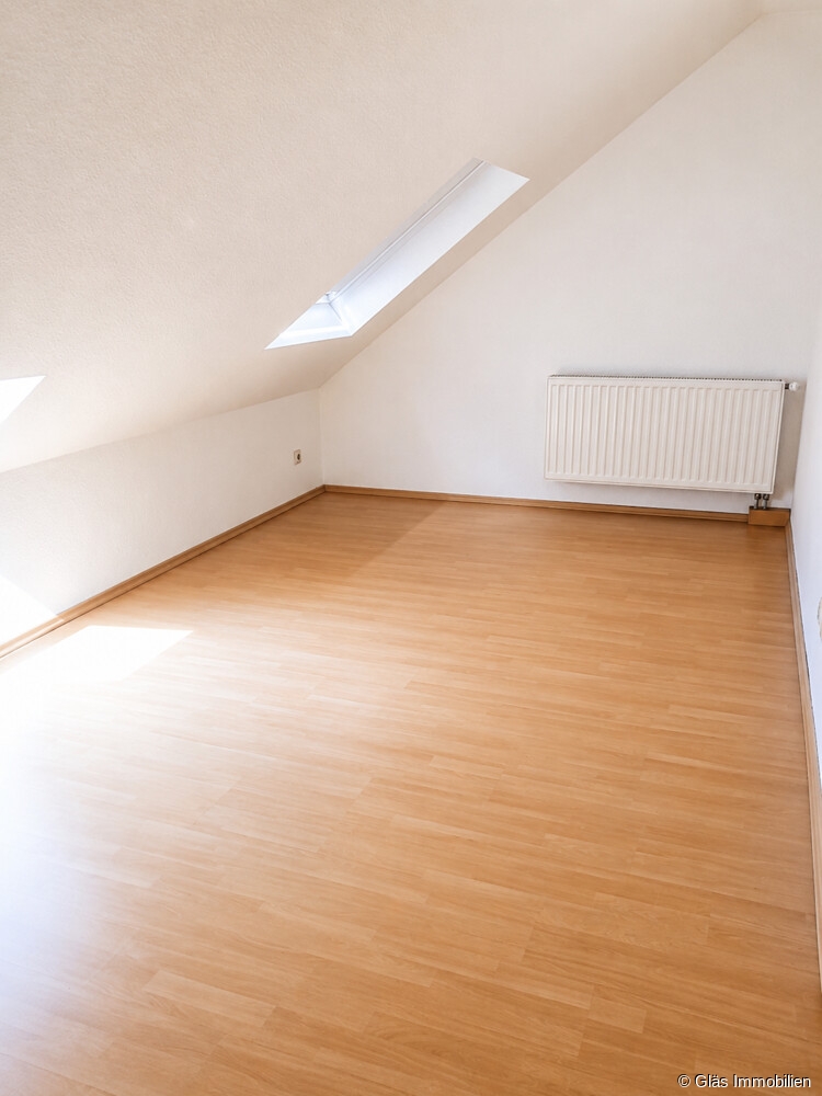 Dachzimmer 1 Maisonettewohnung Saarbr�cken