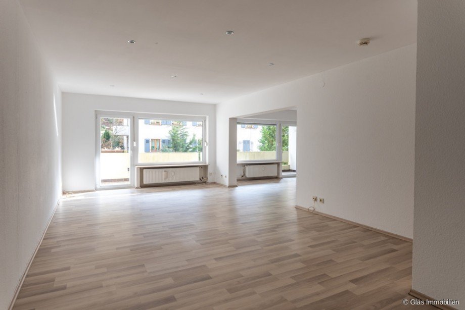 Wohn-/Schlafbereich Etagenwohnung Saarbr�cken / Schafbr�cke
