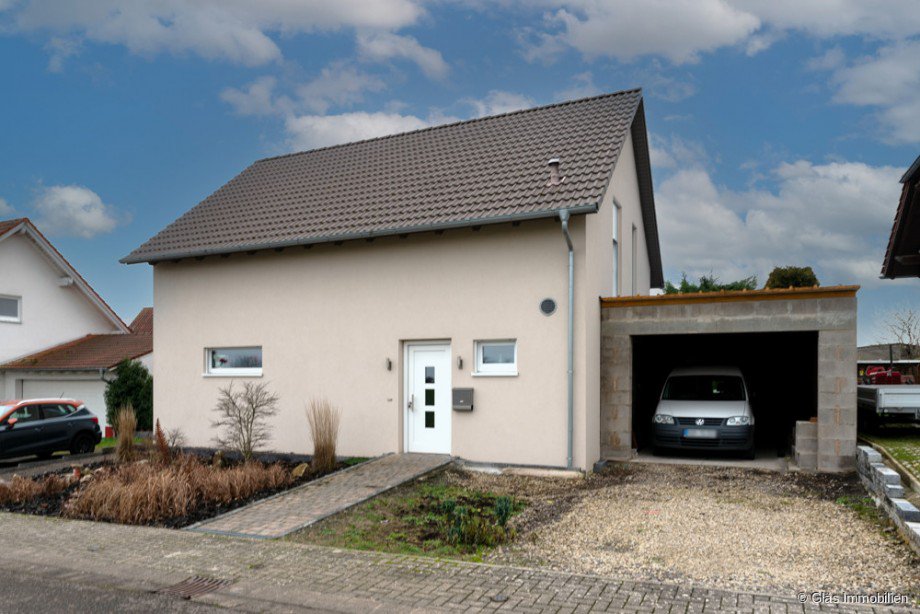 Stra�enansicht Einfamilienhaus Blieskastel / Biesingen