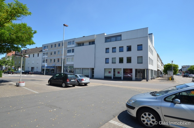 Seitenansicht 2 Wohn- / Gesch�ftshaus Dillingen/Saar
