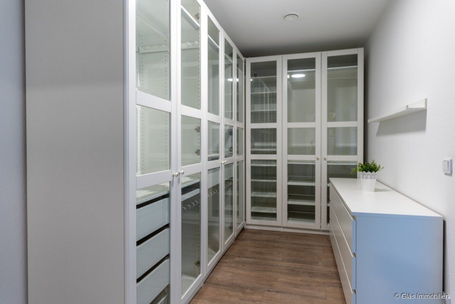 Ankleide zwischen Elternschlafzimmer und Bad Einfamilienhaus Spiesen-Elversberg