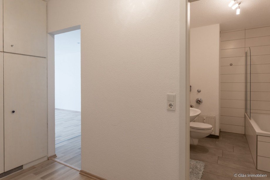 Blick vom Flur Etagenwohnung Saarbr�cken / Schafbr�cke