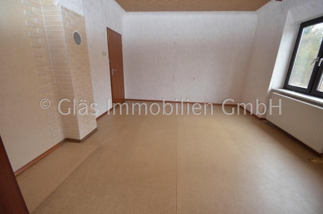 Wohnzimmer im EG Zweifamilienhaus Gro�rosseln