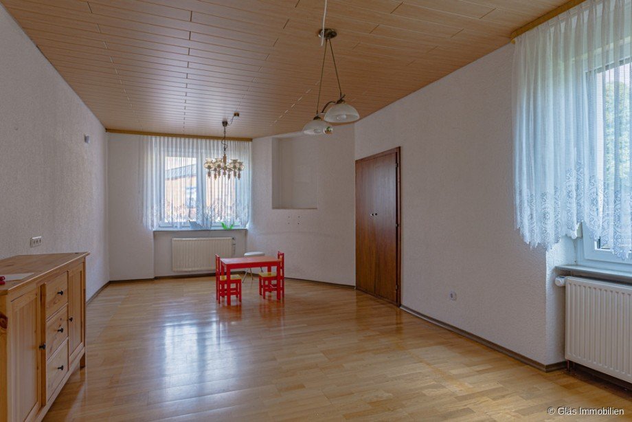 Zimmer 4 EG Zweifamilienhaus V�lklingen