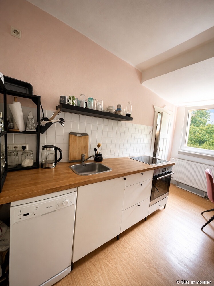K�che mit Speisekammer und... Mehrfamilienhaus Saarbr�cken