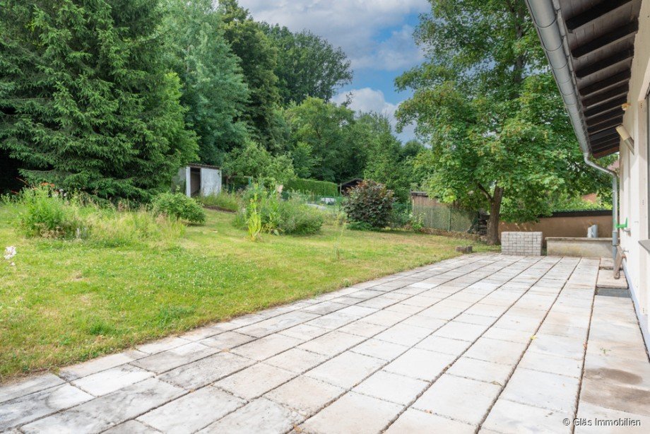 Gro�e S�dterrasse mit Blick ins Gr�ne Einfamilienhaus V�lklingen / Geislautern