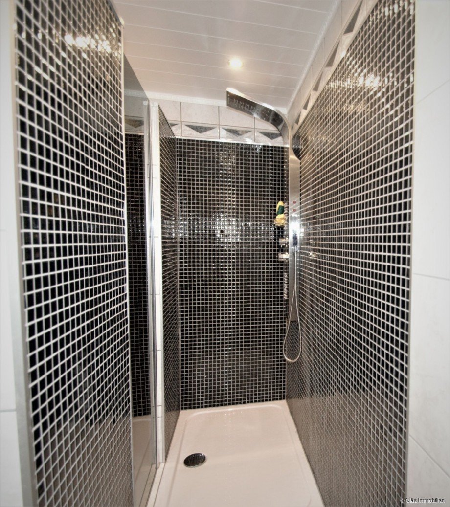 ...bodengleicher Dusche Einfamilienhaus Puttelange-aux-Lacs