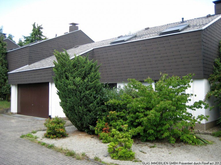 Stra�enansicht V�lklingen Haus V�LKLINGEN - Geschmackvolles Einfamilienhaus in ruhiger Anliegerstra�e!