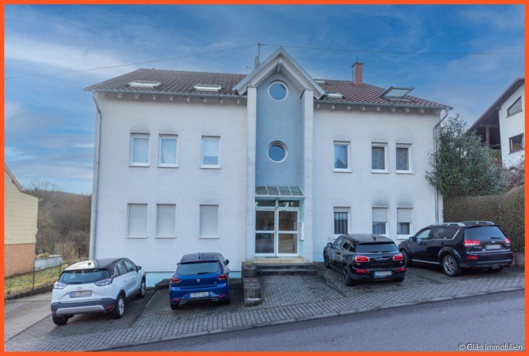 Gepflegtes Mehrfamilienhaus in naturnaher Wohnlage Saarbr�cken Etagenwohnung Schicke Eigentumswohnung mit Blick ins Gr�ne und Sonne bis in die Abendstunden