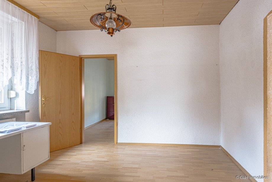 Zimmer 2 EG Zweifamilienhaus V�lklingen