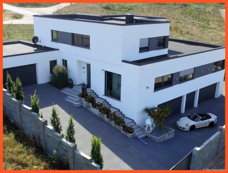 DJI_0031 V�lklingen Einfamilienhaus Exklusivit�t ohne Kompromisse - Luxuri�ses Einfamilienhaus im Bauhaus-Stil in bevorzugter H�henlage!