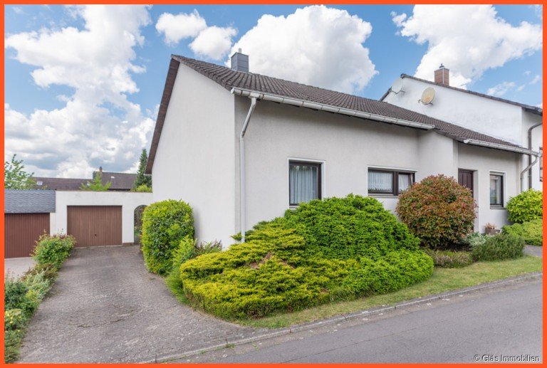 Wohnen auf einer Ebene V�lklingen Einfamilienhaus Heidstock - Wohnen auf einer Ebene - Bungalow mit viel Privatsph�re in sonniger Wohnlage