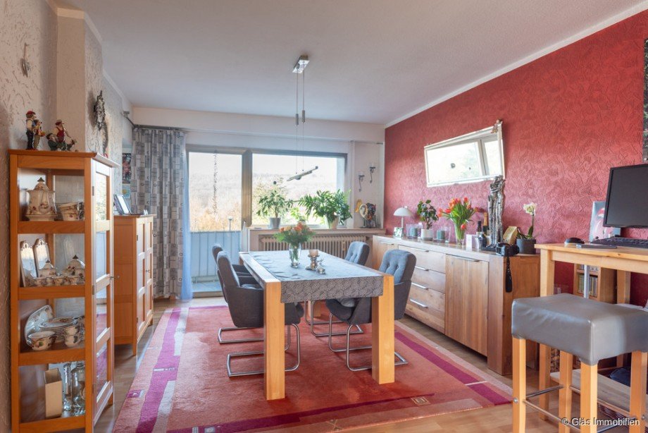 Esszimmer mit Zugang zum Balkon Zweifamilienhaus V�lklingen
