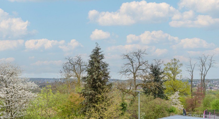 Fernsicht Zweifamilienhaus Bous