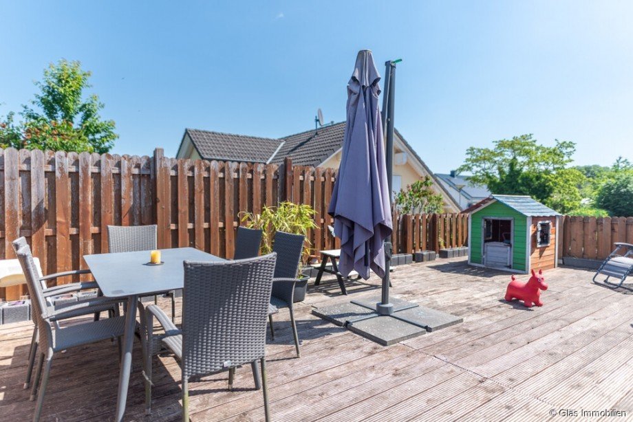 Dachterrasse mit viel Platz zum Toben Zweifamilienhaus Wadgassen