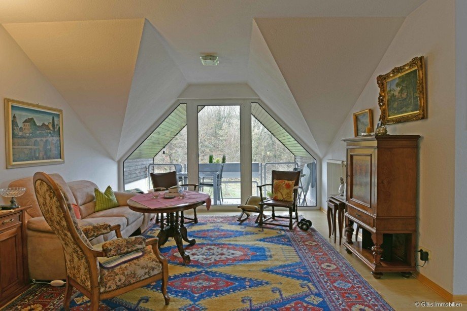 Wohnzimmer Dachgeschosswohnung Saarbr�cken / Klarenthal