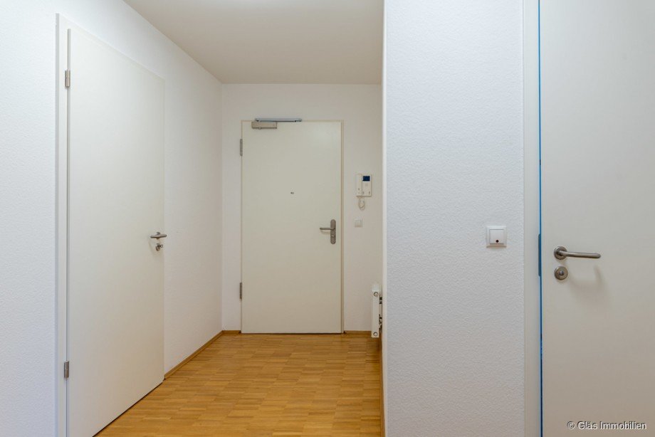 Eingangsdiele mit Parkettboden Etagenwohnung V�lklingen