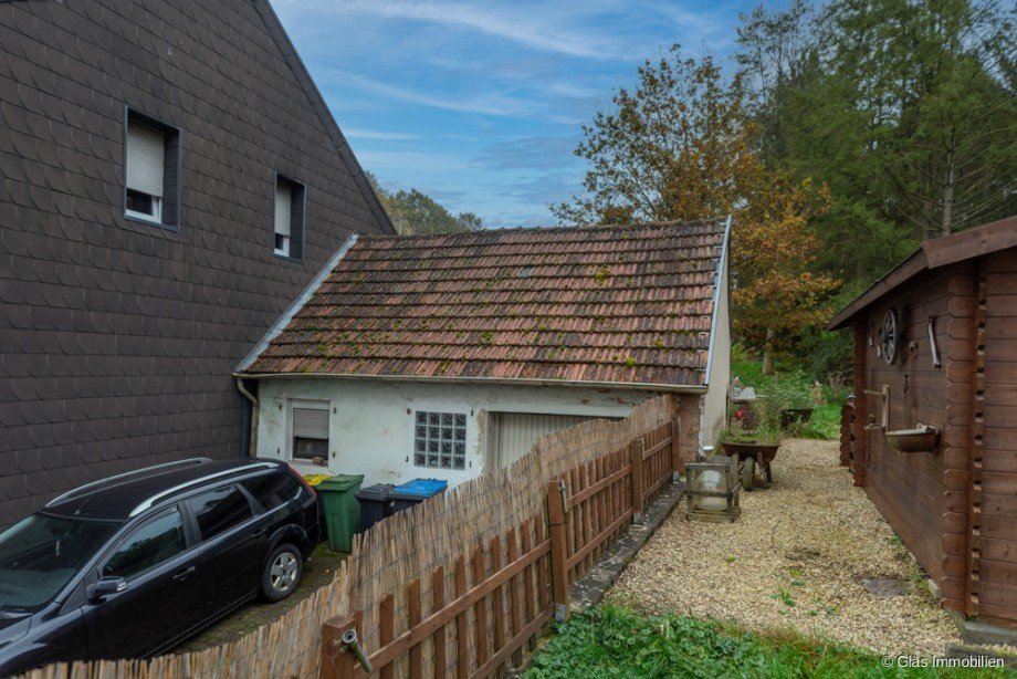Garage mit Werkstatt Einfamilienhaus V�lklingen / Lauterbach