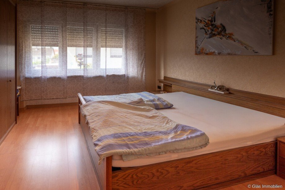 Schlafzimmer OG Mehrfamilienhaus V�lklingen / Ludweiler