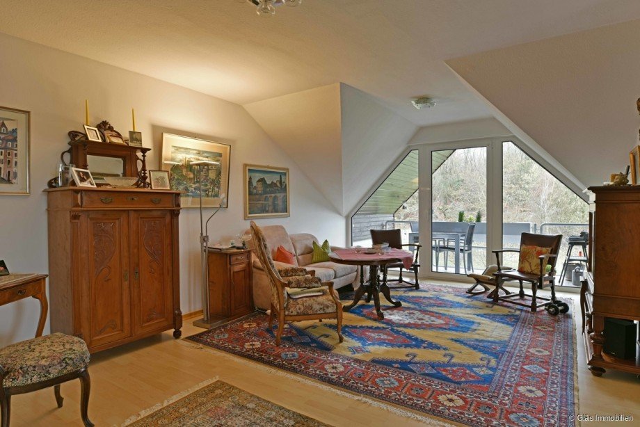 Wohnzimmer mit Loggia Dachgeschosswohnung Saarbr�cken / Klarenthal