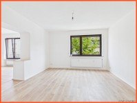 Hauptbild Helle 4-Zimmer/Küche/Bad in zentraler Lage - Garage im Innenhof möglich