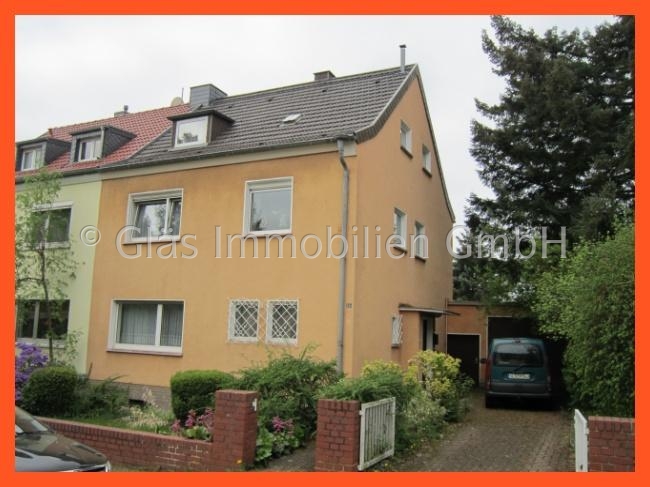 Stra�enansicht Saarbr�cken Einfamilienhaus Rodenhof - Einfamilienhaus in absolut ruhiger und sehr verkehrsg�nstiger Wohnlage!