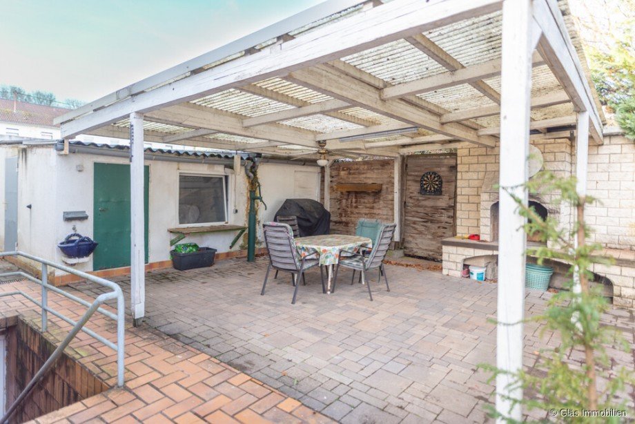�berdachte Terrasse Reihenendhaus V�lklingen